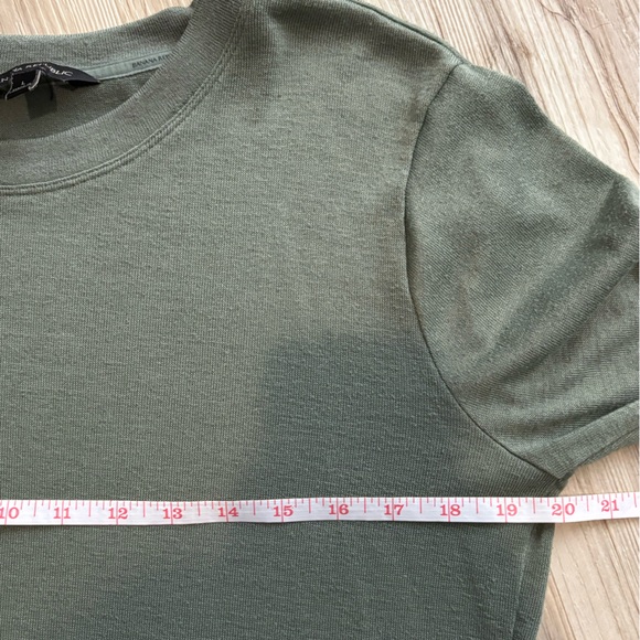 Banana Republic Women’s Large Sage Green Long Sleeve Tee Classic Minimalist - Picture 9 of 10